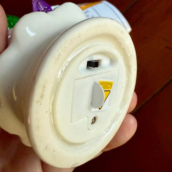 NEW 2-Pc LED Light Up Ceramic Tree Ornament - Pink & White - Picture 2 of 5